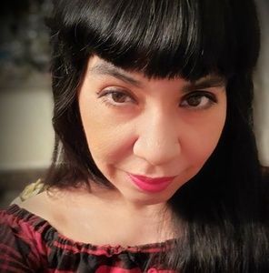 Meet your Posher, Diana